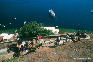 Santorini: al cuore del vulcano